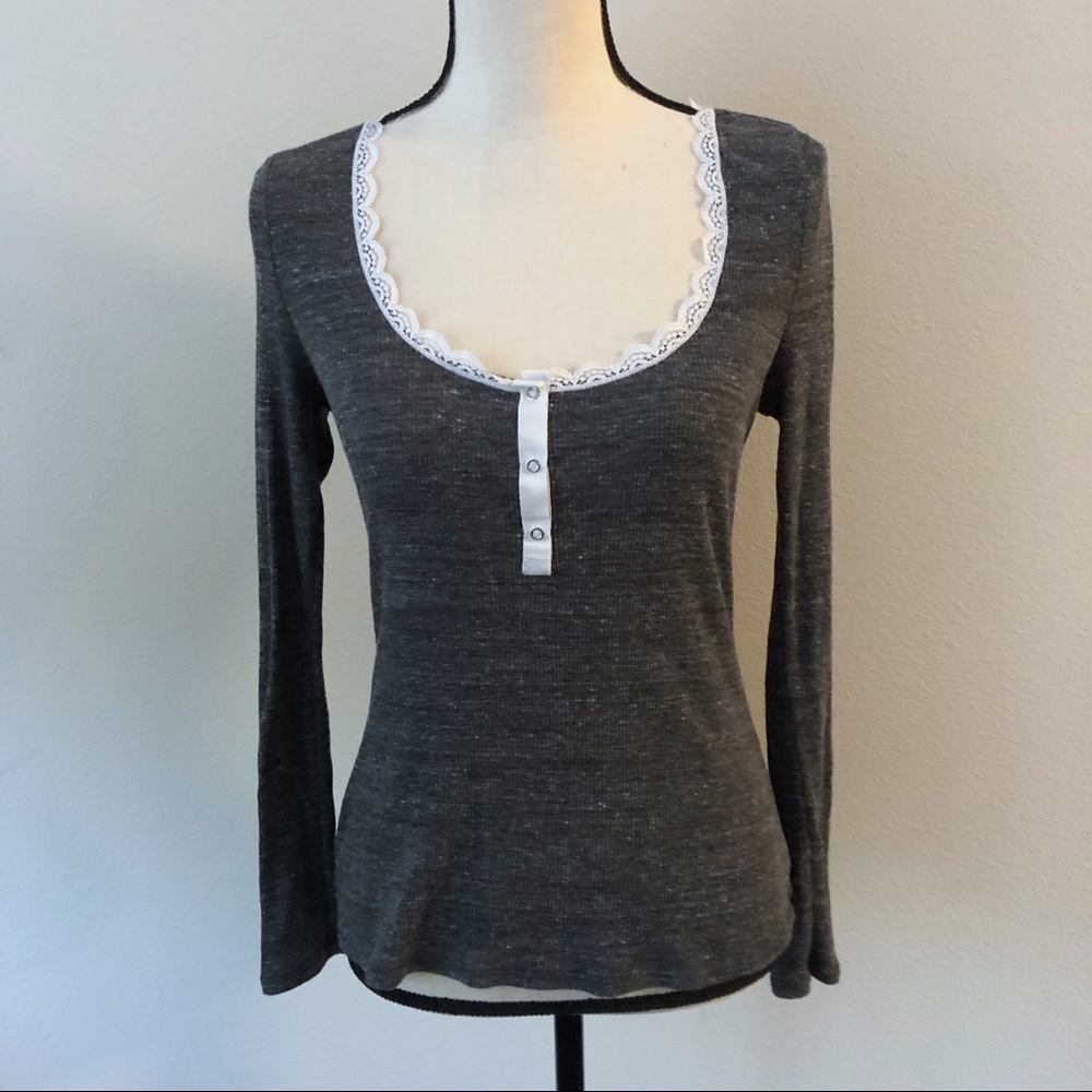 Victoria’s Secret Ribbed Shirt